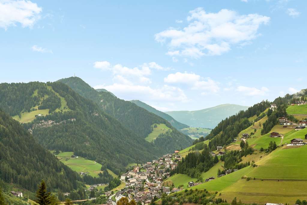 Og Granvara Relais And Spa Selva di Val Gardena Luaran gambar