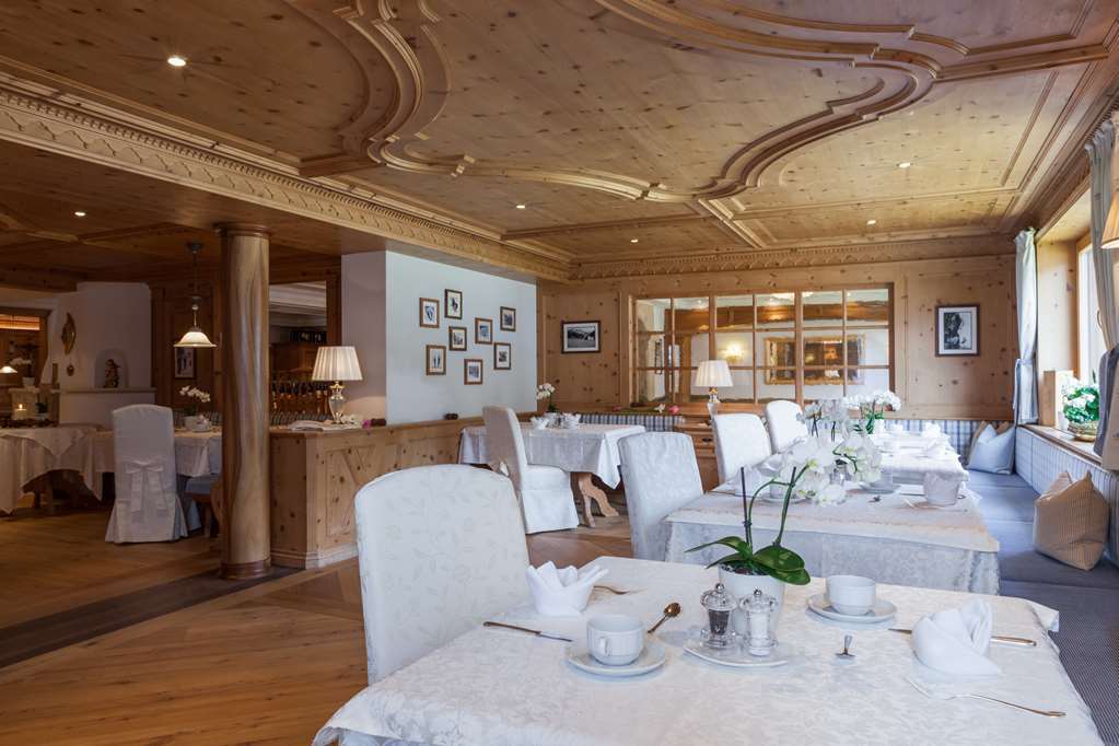 Og Granvara Relais And Spa Selva di Val Gardena Servis gambar